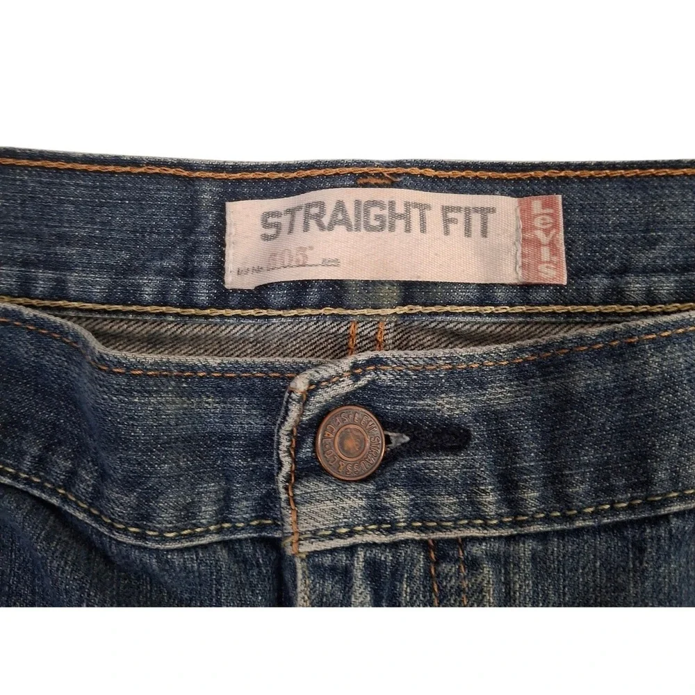 Vintage Levis 505 Straight Fit Jeans Men's  40x30 Medium Wash Blue Denim Y2K